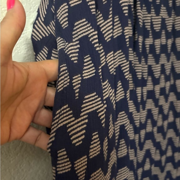 A Pea in the Pod Nursing Mini Sleeveless Blue and Tan Pleated Sundress w Pockets - Picture 3 of 14